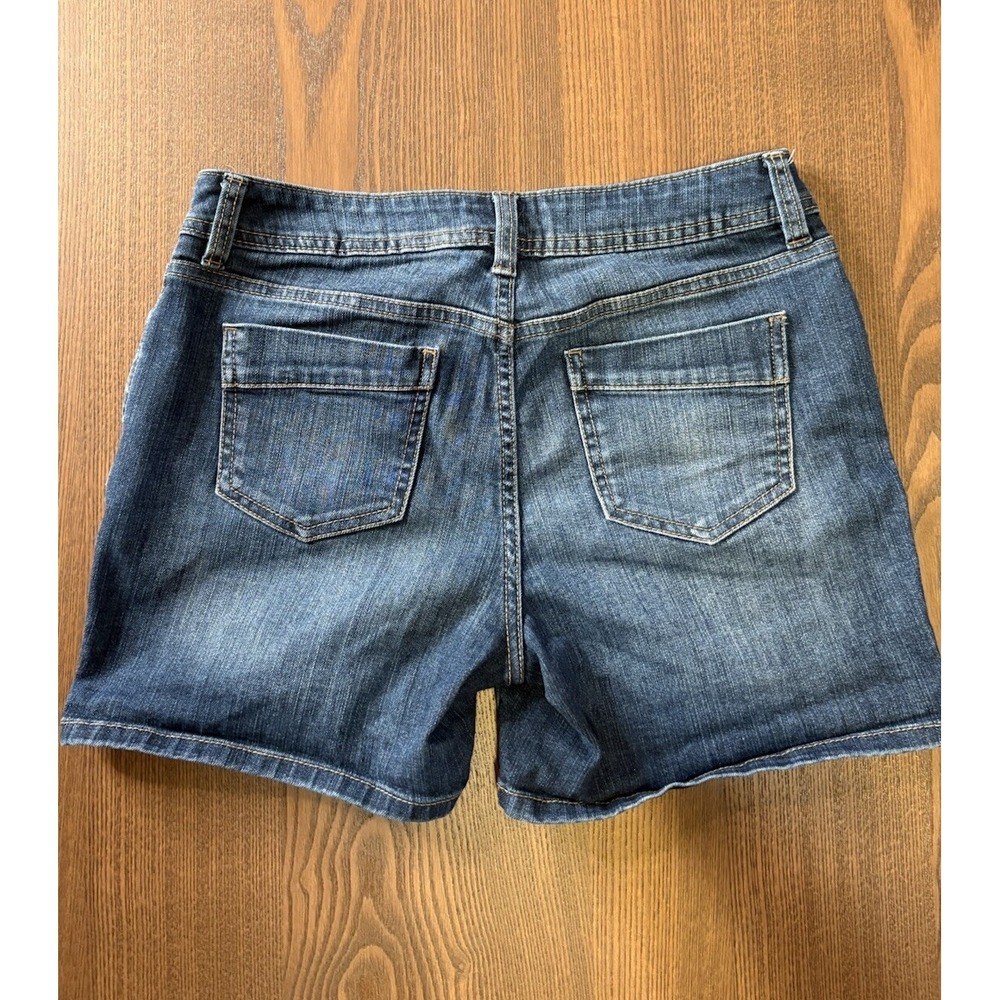 St Johns Bay Ladies Denim Shorts Size 4 Classic Cotton Blend Dark Stone Wash - Picture 9 of 12